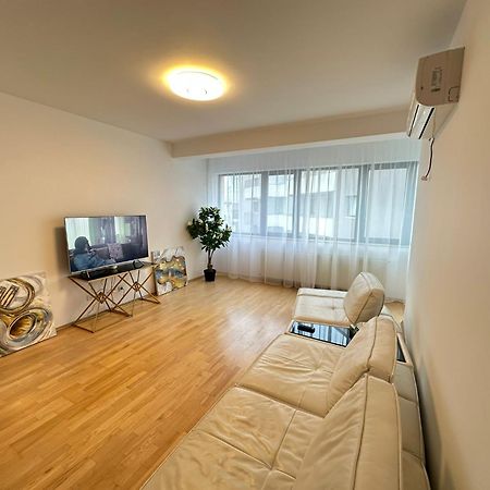 Centru Unirii Luxury Vip Palmier Apartament 2 Camere Cu Terasa Exterioara Amenajata ! Parcare Subterana Privata Climatizata Si Supravegheata Video Dar Doar Cu Rezervare In Limita Locurilor Disponibile !Proprietate In Regim Hoteliep - Nu Are Bucatarie Bukarest Exteriör bild