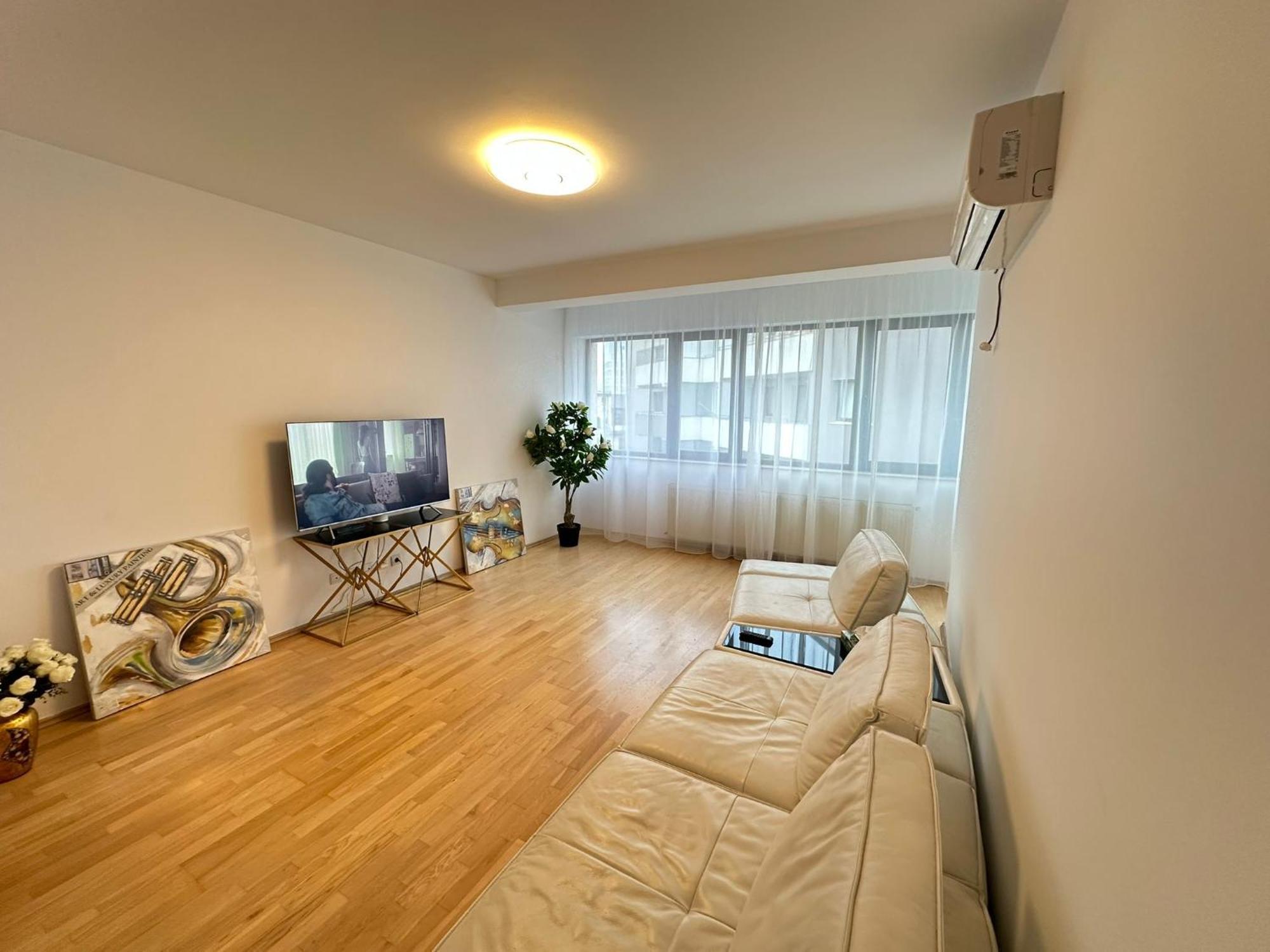 Centru Unirii Luxury Vip Palmier Apartament 2 Camere Cu Terasa Exterioara Amenajata ! Parcare Subterana Privata Climatizata Si Supravegheata Video Dar Doar Cu Rezervare In Limita Locurilor Disponibile !Proprietate In Regim Hoteliep - Nu Are Bucatarie Bukarest Exteriör bild